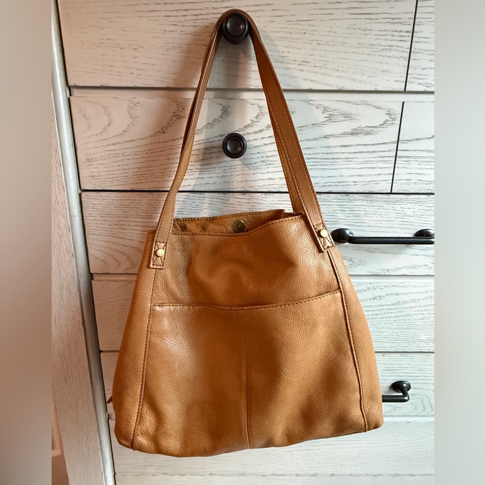 American Leather Co Classic Tan Leather Shoulder Tote - Picture 2 of 7